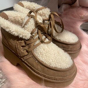 Cozy Shearling platform Uggs- basically new! Worn once? I think